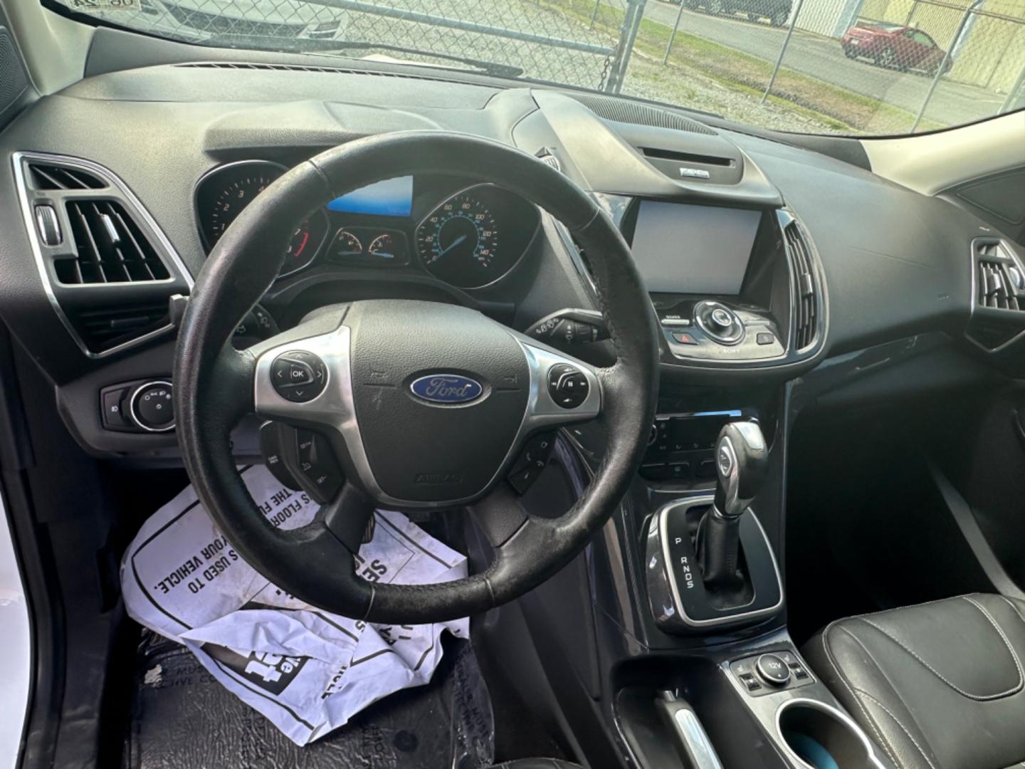 2013 Ford Escape (1FMCU9G90DU) , located at 419 N 18th St., Monroe, LA, 71201, (318) 410-9250, 32.514370, -92.105133 - Photo#2